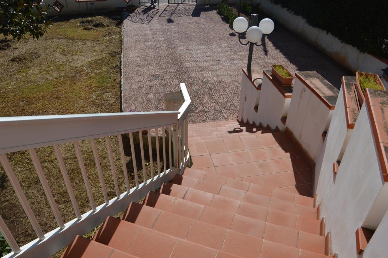 Appartamenti In Villa Polimnia Fontane Bianche Exterior foto