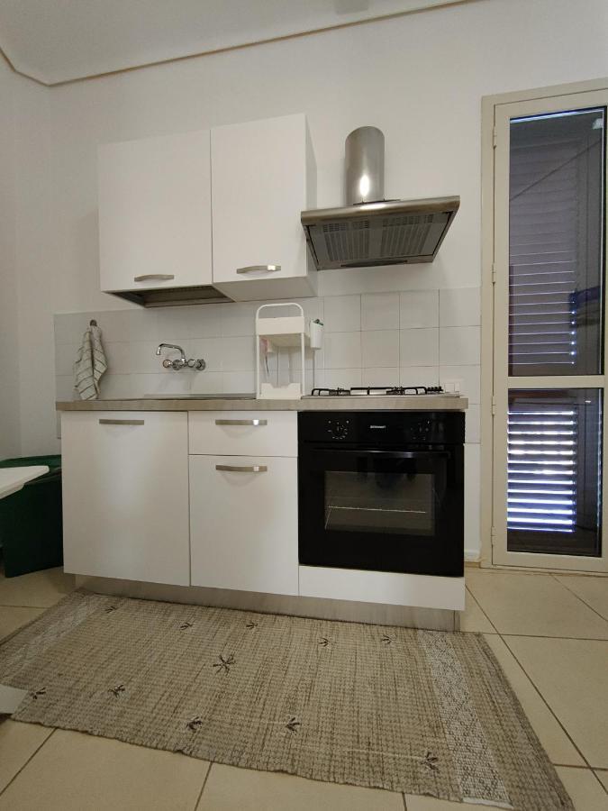 Appartamenti In Villa Polimnia Fontane Bianche Exterior foto