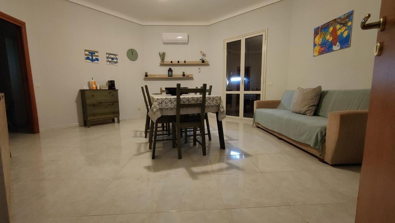 Appartamenti In Villa Polimnia Fontane Bianche Exterior foto