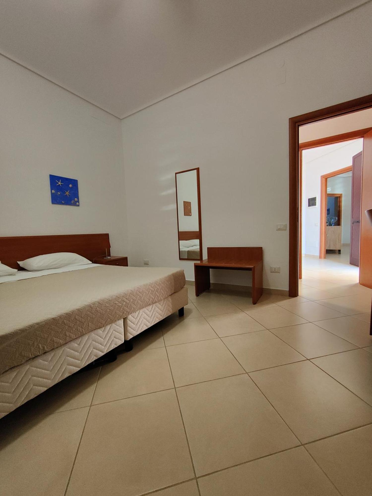Appartamenti In Villa Polimnia Fontane Bianche Cameră foto