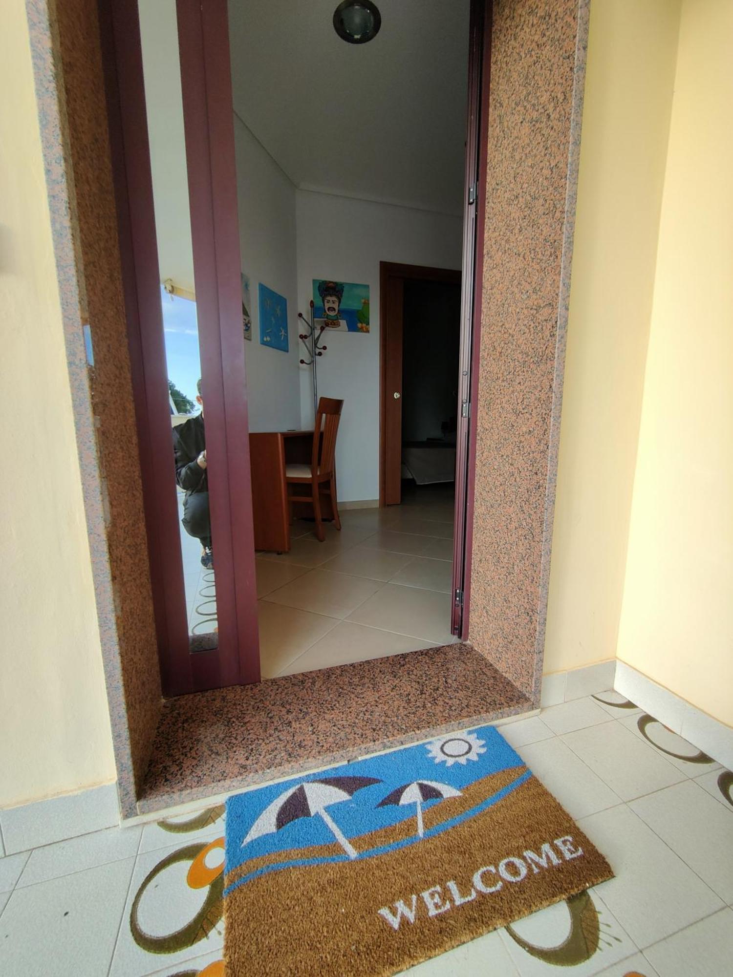 Appartamenti In Villa Polimnia Fontane Bianche Cameră foto